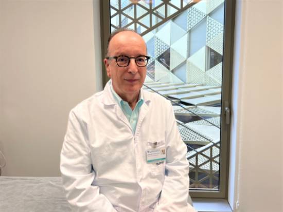 El doctor Luis Manuel Entrenas, jefe de servicio de Neumología del Hospital Quirónsalud Córdoba.