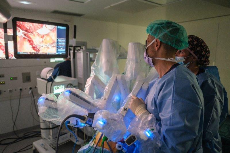 Cirugía robótica de prolapso vaginal en Quirónsalud Tenerife (6)
