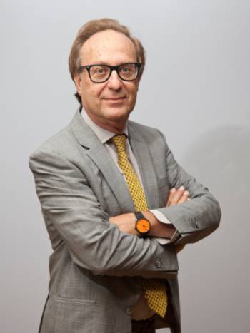 Dr. Fernando Cabañas