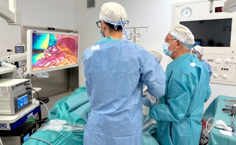 cirugía laparoscópica con rayos infrarrojos a una paciente diabética y obesidad morbida