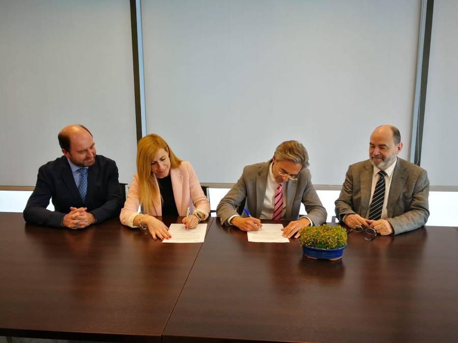 Firma acuerdo colaboración Quirónsalud Málaga y Universidad de Málaga
