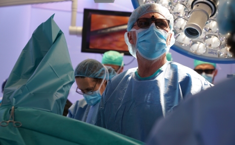 Instituto Quirúrgico Lacy extirpar cancer de recto via transanal