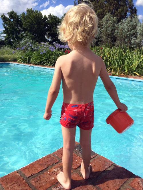 niños_piscina