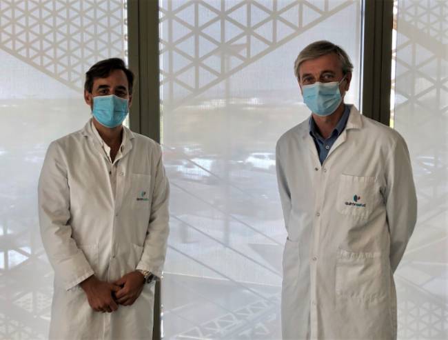 En la foto, de izquierda a derecha, los doctores Romero y Navarro