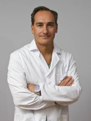 Dr. Javier Cáceres