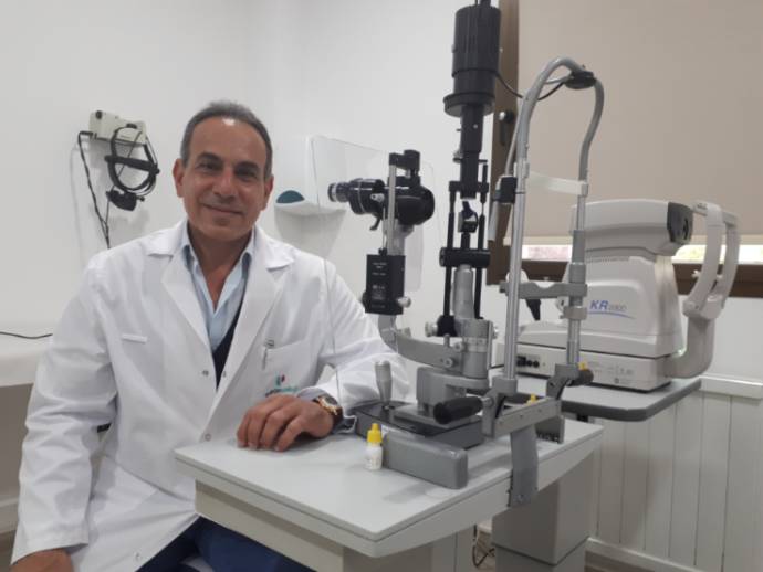 doctor-nabil-ragaei-nueva-unidad-oftalmologia-quironsalud-toledo