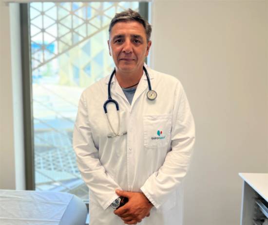 El doctor Jiménez Páez, geriatra del Hospital Quirónsalud Córdoba y especialista del servicio de Urgencias.