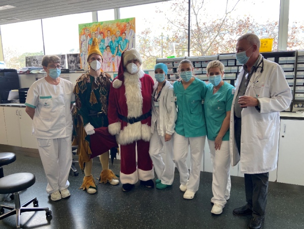 Santa Claus visita el Hospital Quirónsalud Barcelona