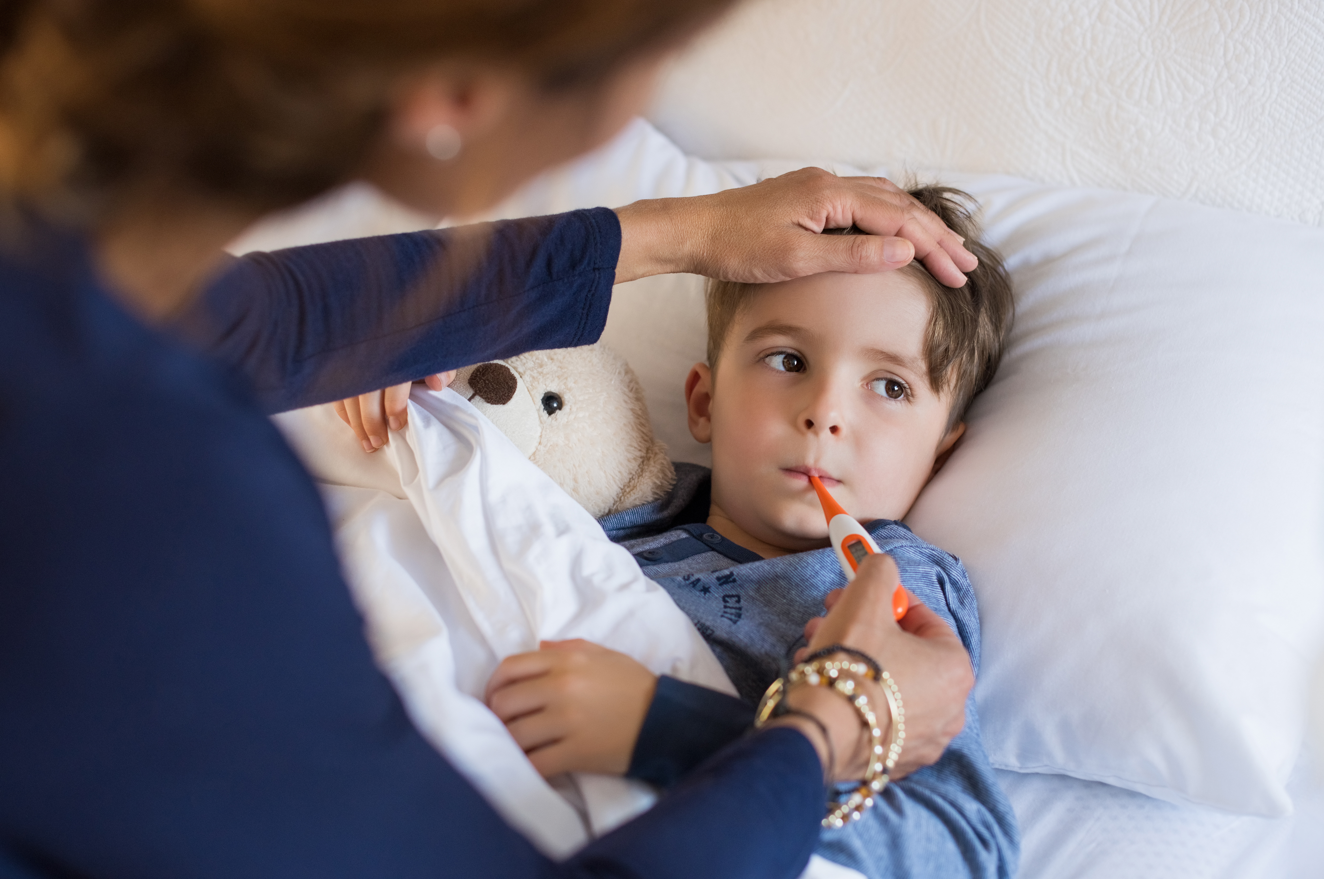 Sucio proposición barajar Mi hijo tiene fiebre, ¿Debo acudir a urgencias? | Blogs Quirónsalud