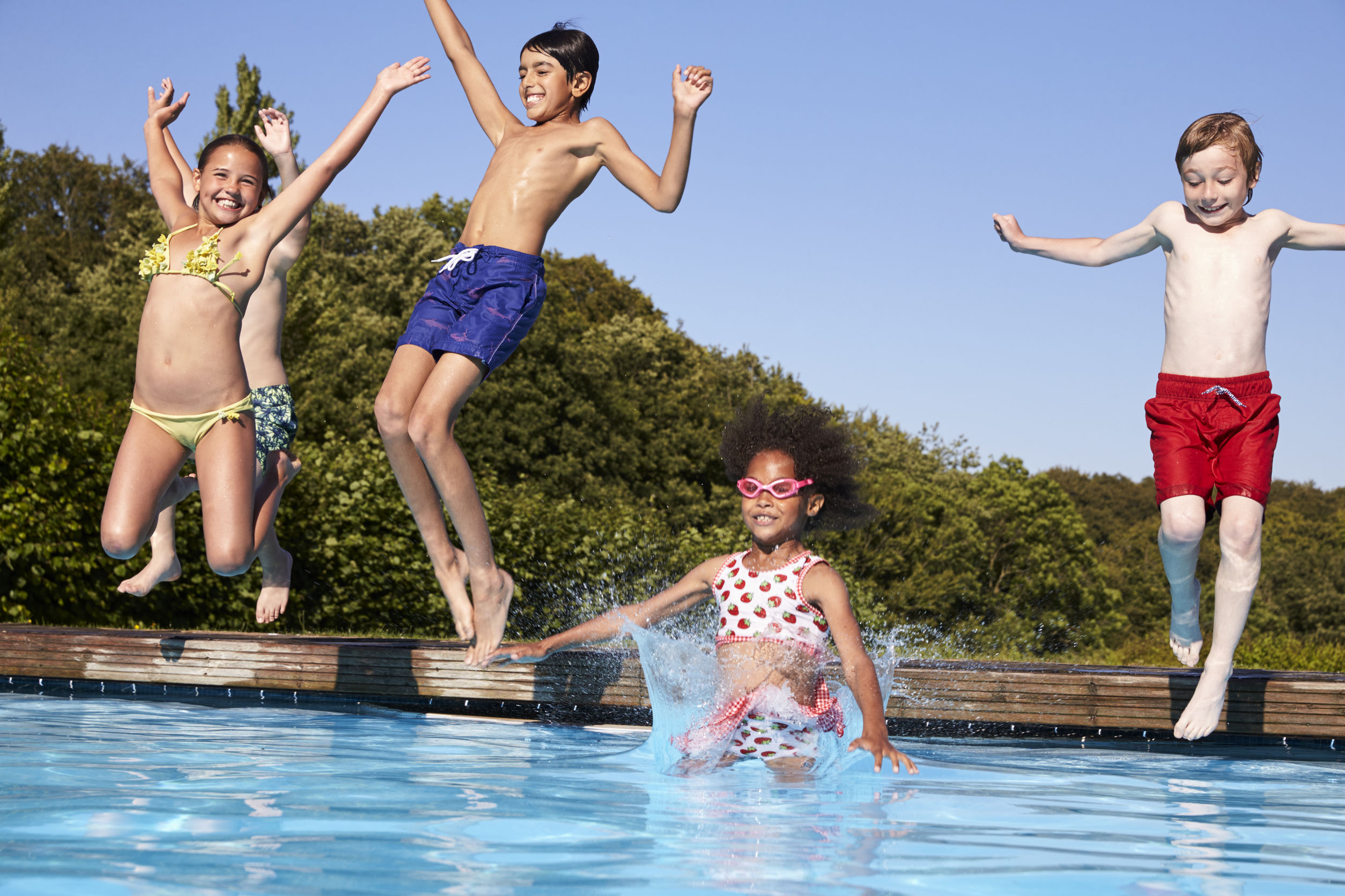 Qué precauciones debemos tomar con los más pequeños en la piscina? | Blogs  Quirónsalud