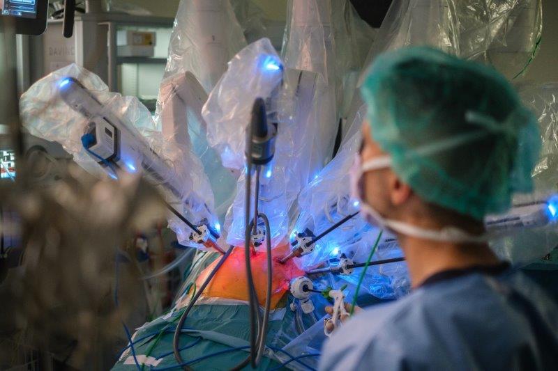 Cirugía robótica de prolapso vaginal en Quirónsalud Tenerife (4)