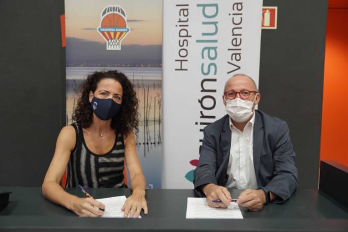 Firma Quirónsalud y Valencia Basket
